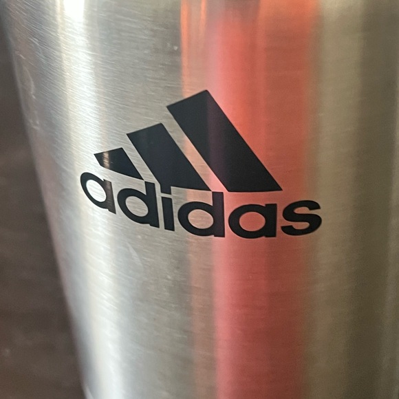 Adidas thermos 24 hour cold/12 hours hot🌸🌸🌸Monday Madness Sale🌸🌸🌸 - Picture 4 of 7